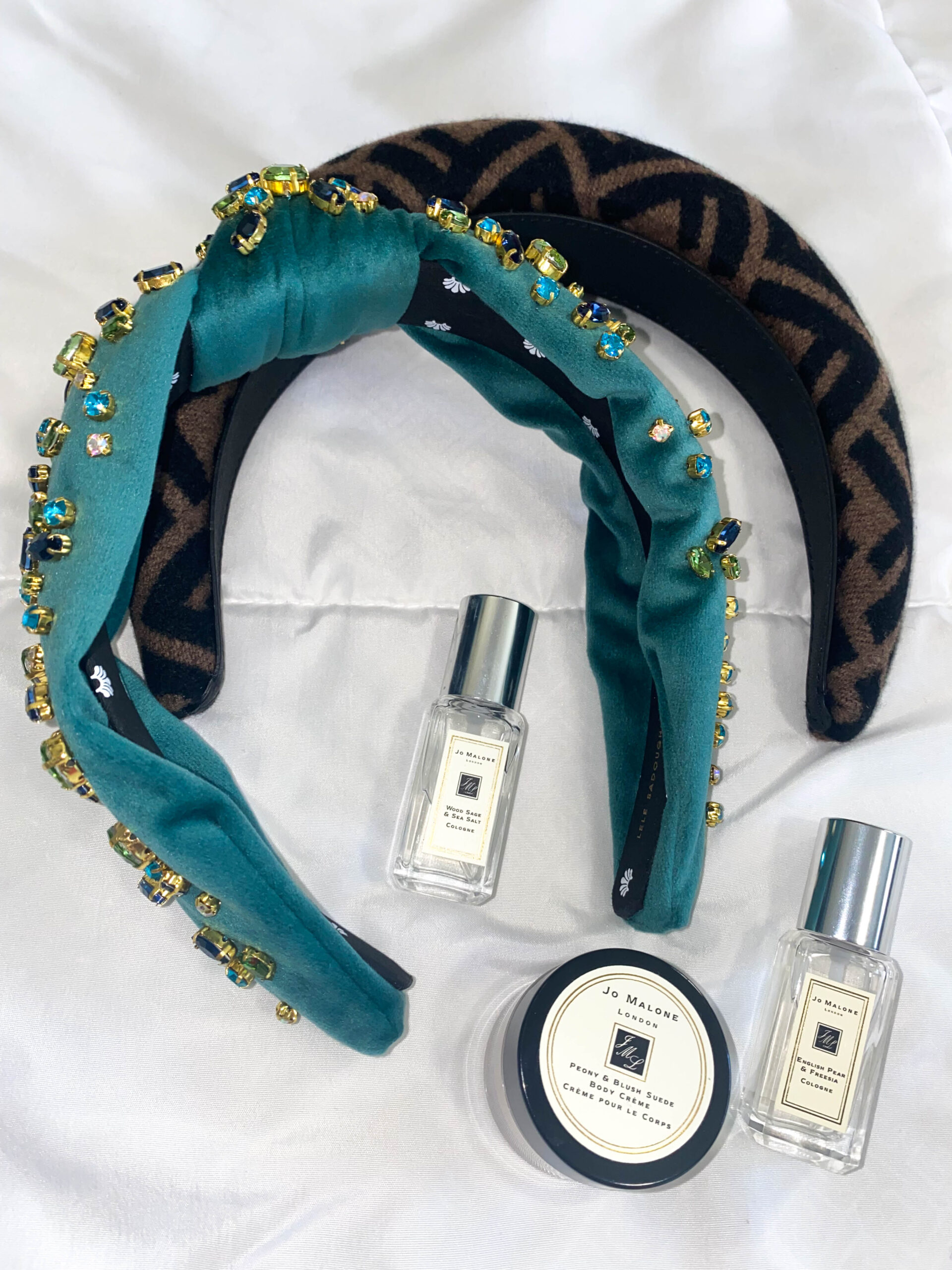 THE LITTLE STYLE DETAILS – HEADBANDS & PERFUME